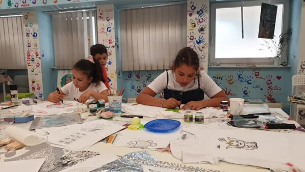 Színkör nyári napközis kreatív tábor gyerekeknek 2025. augusztus 4-8. Debrecen - Image 3