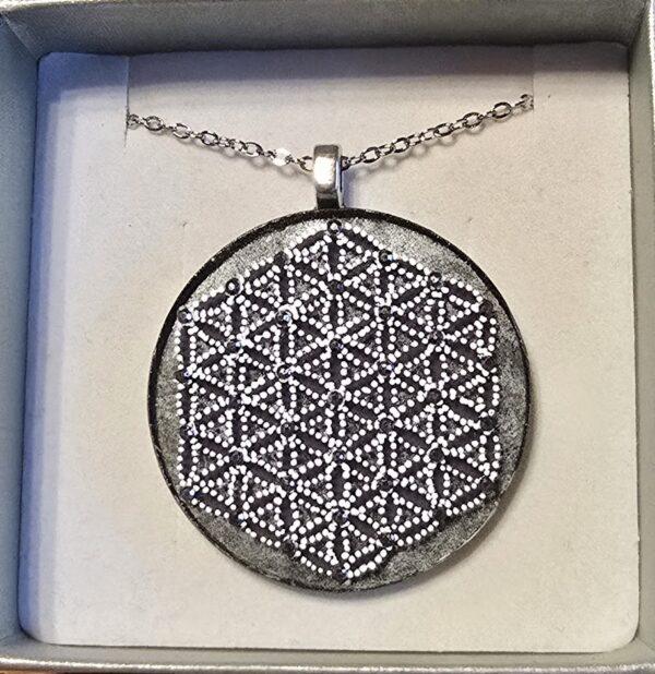 Élet virága mandala nyakék bíbor-ezüst